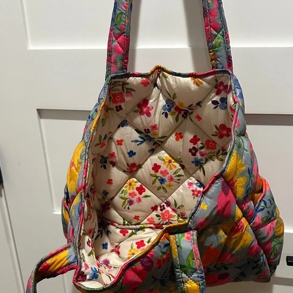 NATURAL LIFE Colorful Floral Quilted reversible Tote with side pockets - Picture 2 of 6